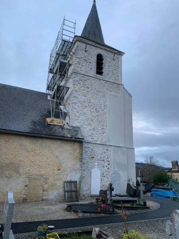 Rénovation du clocher d'une église à Tarbes