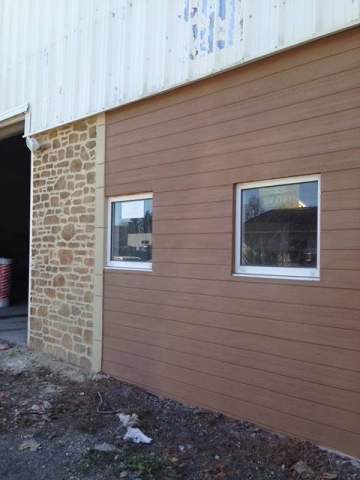 Ravalement de façade avec mur en bois à Tarbes