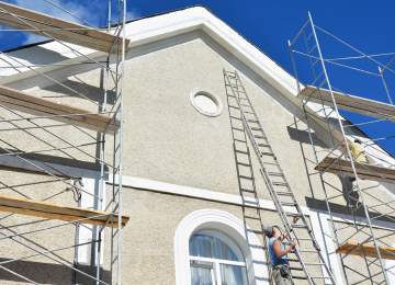Ravalement de façade pour entreprise dans la région de Tarbes